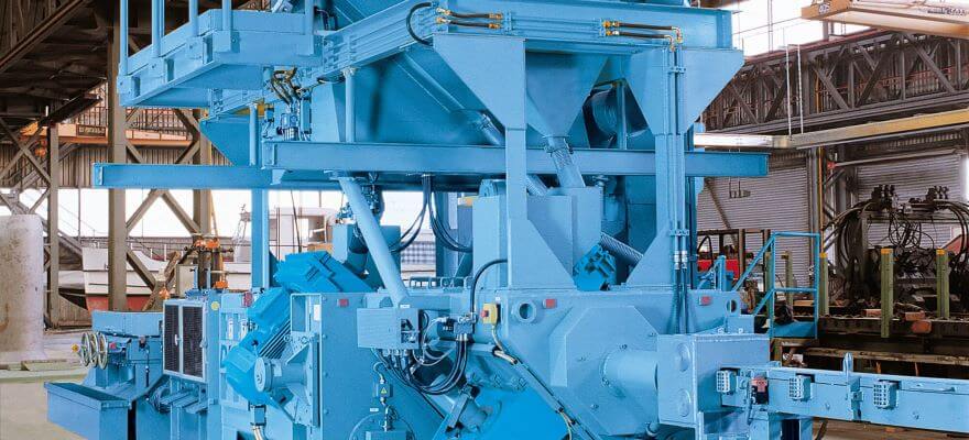 Wheelabrator FL Trådbläster frontvy - Genomloppsbläster - rensar tråd, stång eller sektioner med en diameter på 5 – 130 mm genom längsgående blästring