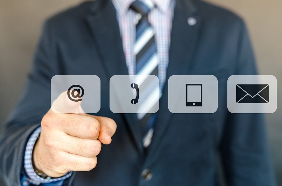 Ikoner med email och telefon