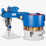 Magnetseparator installerad till en rundvibrator - Trumlingsutrustning