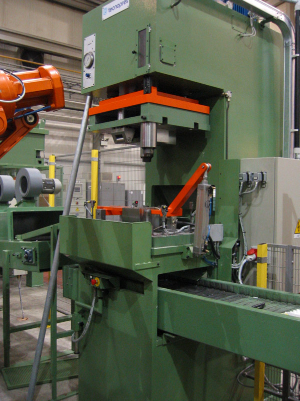 presse-di-sbavatura-KZ-02